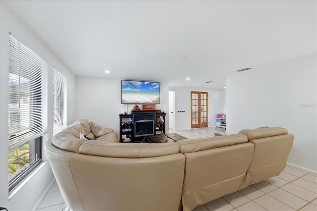 4913 ALMANZA AVENUE, Sarasota, FL 34235