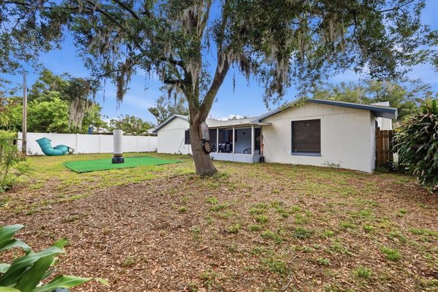 4913 ALMANZA AVENUE, Sarasota, FL 34235