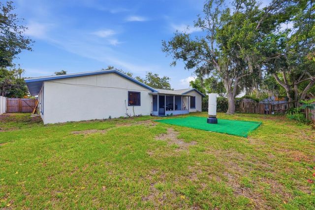 4913 ALMANZA AVENUE, Sarasota, FL 34235
