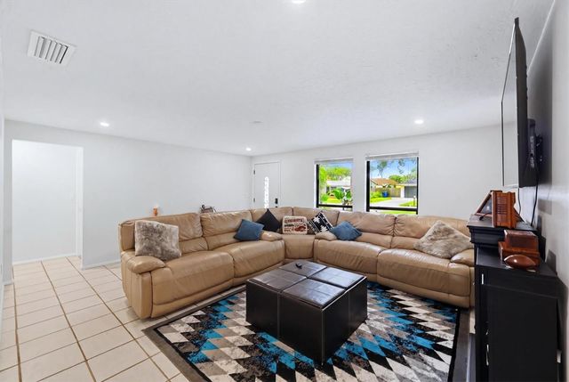 4913 ALMANZA AVENUE, Sarasota, FL 34235