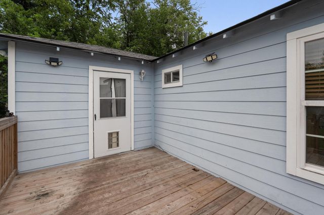 515 Wyeth ST, Taylor, TX 76574