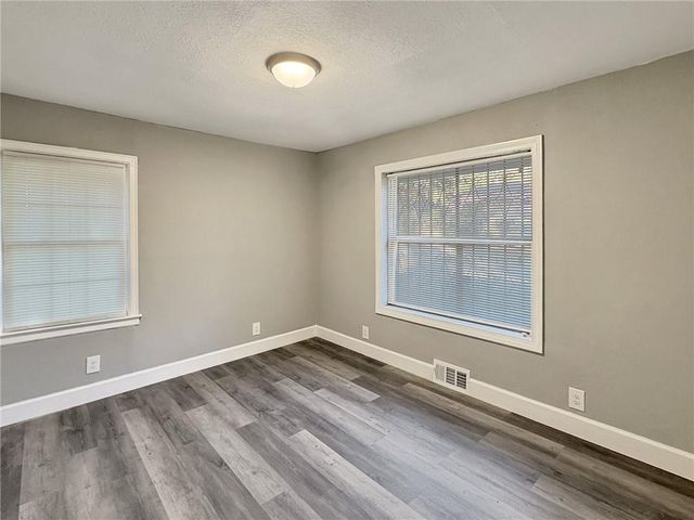 2955 Wanda SW Circle, Atlanta, GA 30315