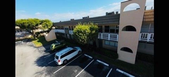 9101 Sunrise Lakes Boulevard, Sunrise, FL 33322