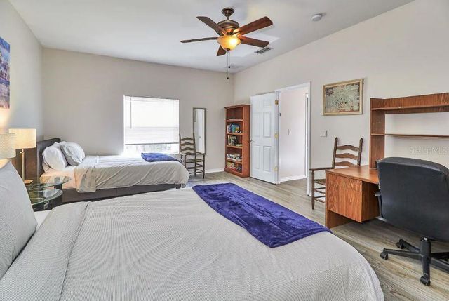 800 E BAKER STREET, Tampa, FL 33603