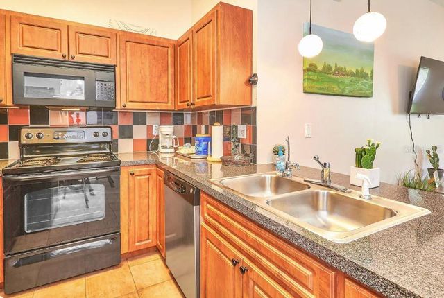 800 E BAKER STREET, Tampa, FL 33603