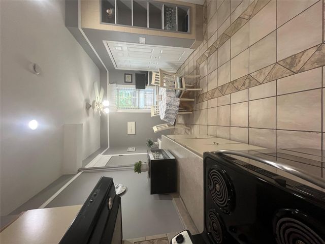 2201 Palmer Avenue, Bronx, NY 10475