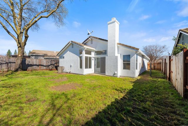 8438 Cold Water Ct, Elk Grove, CA 95624