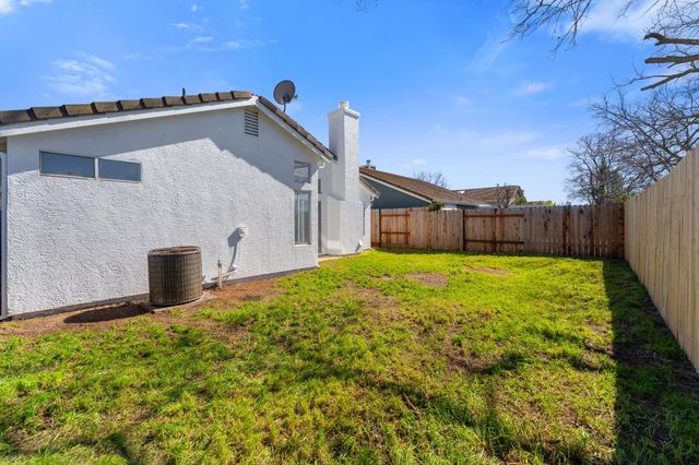 8438 Cold Water Ct, Elk Grove, CA 95624