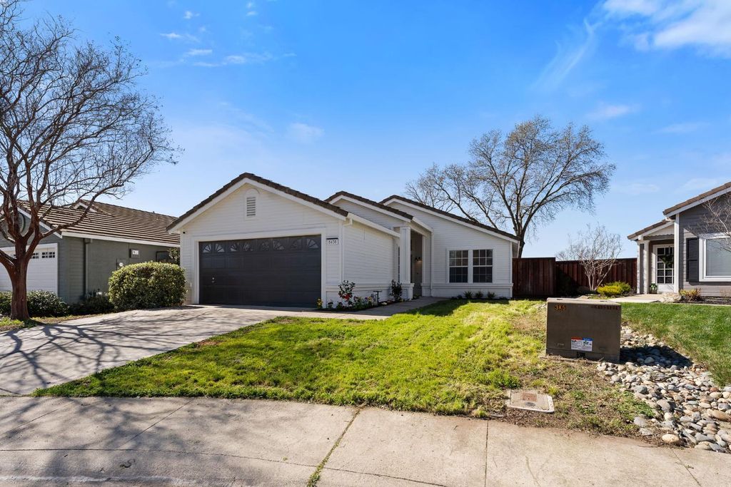8438 Cold Water Ct, Elk Grove, CA 95624