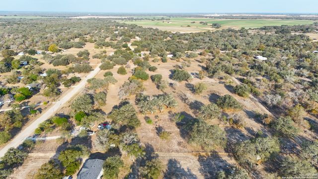 235 E King Phillips, Poteet, TX 78065