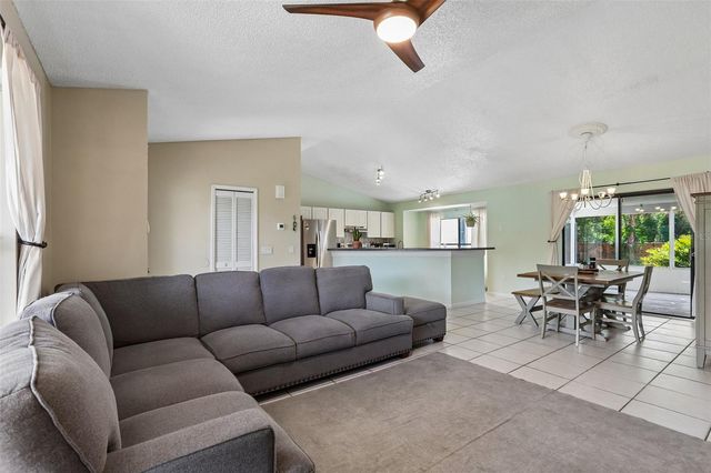 6805 LONGPOINTE WAY, Tampa, FL 33615