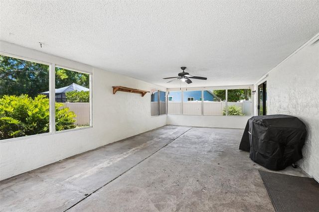 6805 LONGPOINTE WAY, Tampa, FL 33615