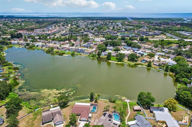 6805 LONGPOINTE WAY, Tampa, FL 33615
