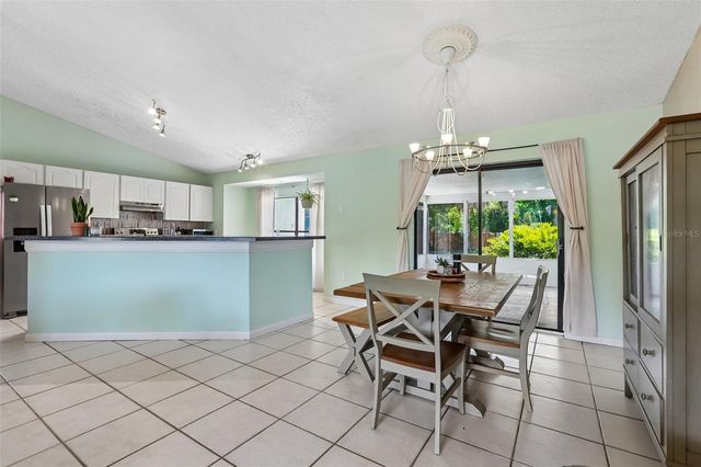 6805 LONGPOINTE WAY, Tampa, FL 33615