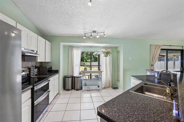 6805 LONGPOINTE WAY, Tampa, FL 33615