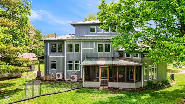 7070 S 650 W, Columbus, IN 47201