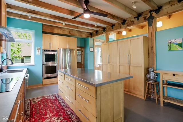 7070 S 650 W, Columbus, IN 47201