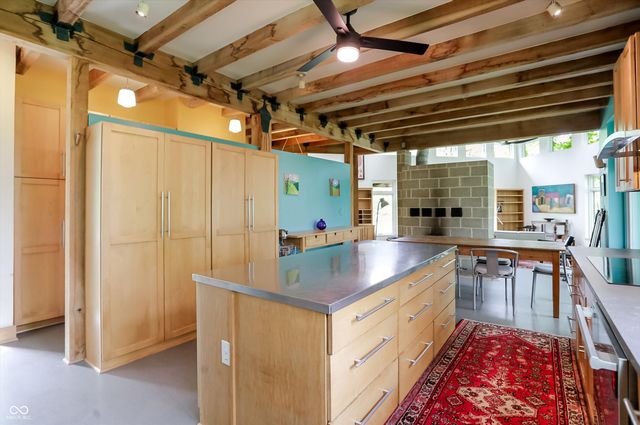 7070 S 650 W, Columbus, IN 47201