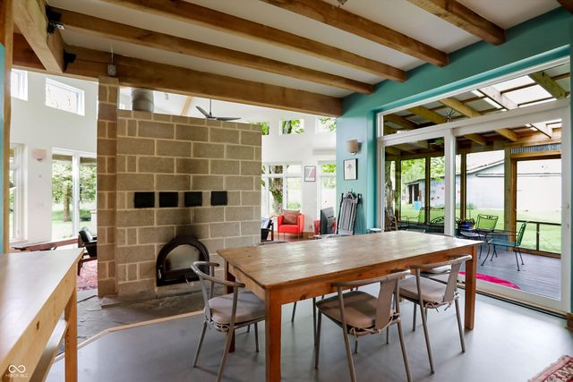 7070 S 650 W, Columbus, IN 47201