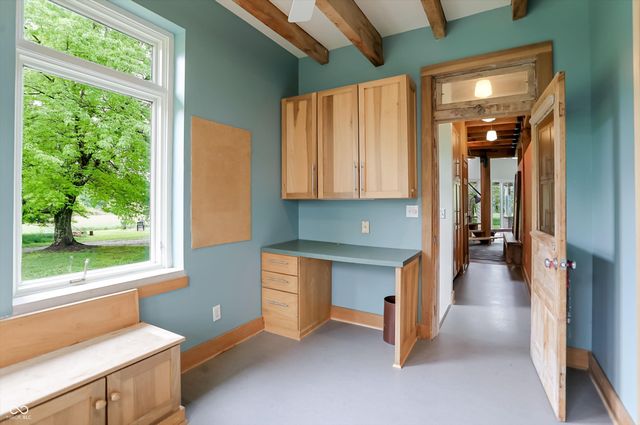 7070 S 650 W, Columbus, IN 47201