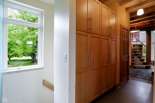 7070 S 650 W, Columbus, IN 47201