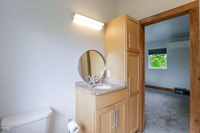 7070 S 650 W, Columbus, IN 47201