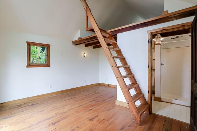 7070 S 650 W, Columbus, IN 47201