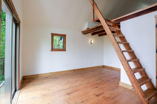 7070 S 650 W, Columbus, IN 47201