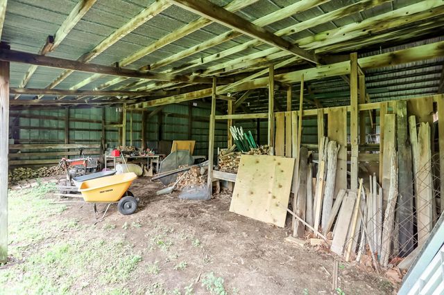 7070 S 650 W, Columbus, IN 47201
