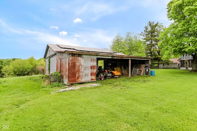 7070 S 650 W, Columbus, IN 47201