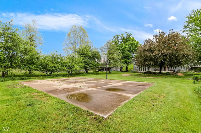 7070 S 650 W, Columbus, IN 47201