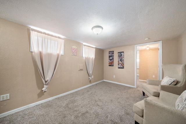 2337 S Glenn Ave, Wichita, KS 67213