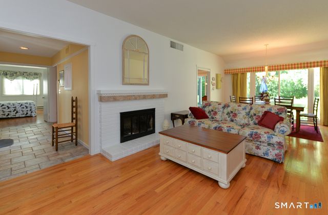 895 Heritage Village A, Southbury, CT 06488