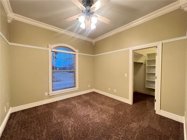 6517 N Tall Oaks Loop, Springdale, AR 72762