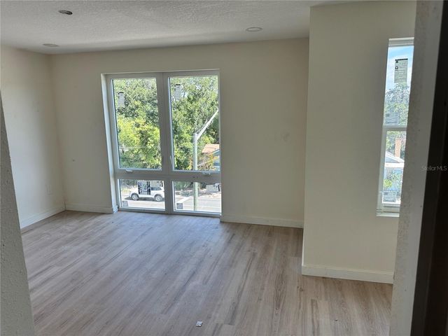 2142 5TH AVENUE N, St Petersburg, FL 33713