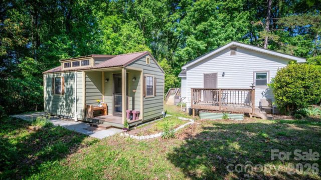 3828 Oakwood Road 74,75,76m, Charlotte, NC 28269