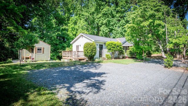 3828 Oakwood Road 74,75,76m, Charlotte, NC 28269