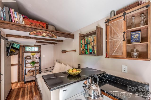 3828 Oakwood Road 74,75,76m, Charlotte, NC 28269