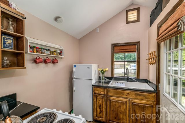 3828 Oakwood Road 74,75,76m, Charlotte, NC 28269