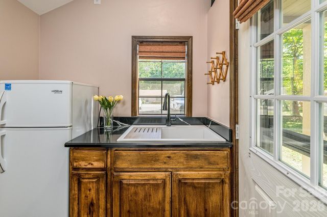 3828 Oakwood Road 74,75,76m, Charlotte, NC 28269