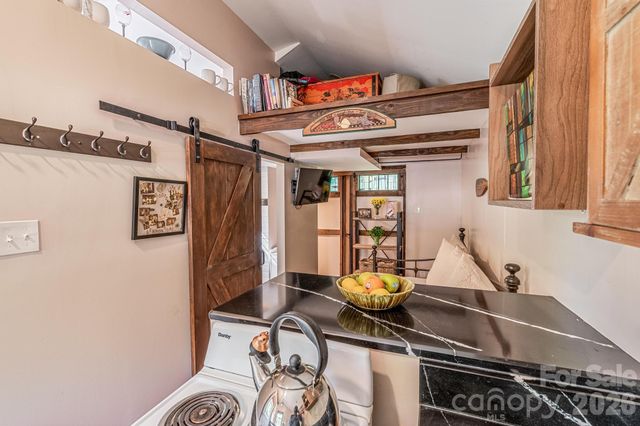 3828 Oakwood Road 74,75,76m, Charlotte, NC 28269