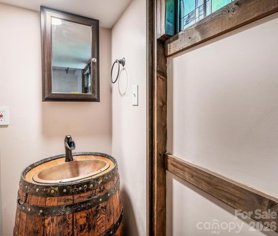 3828 Oakwood Road 74,75,76m, Charlotte, NC 28269
