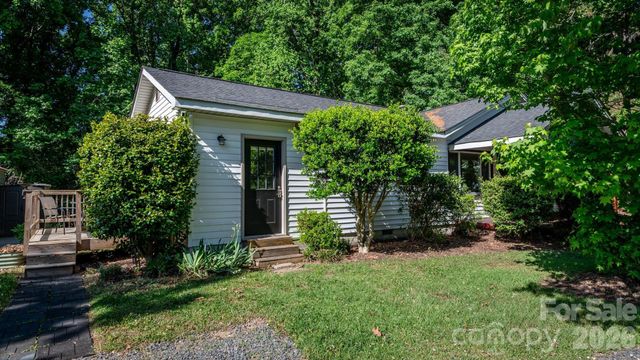3828 Oakwood Road 74,75,76m, Charlotte, NC 28269