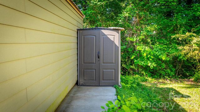3828 Oakwood Road 74,75,76m, Charlotte, NC 28269