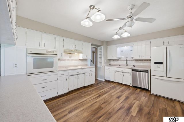 4016 Clifton Drive, Omaha, NE 68134