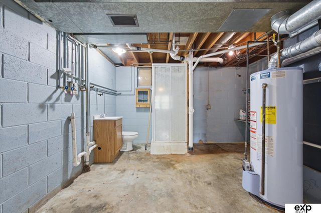4016 Clifton Drive, Omaha, NE 68134