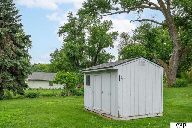 4016 Clifton Drive, Omaha, NE 68134