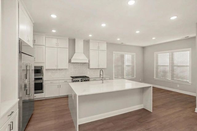 5970 Hunt Valley Drive, Spring Hill, TN 37174