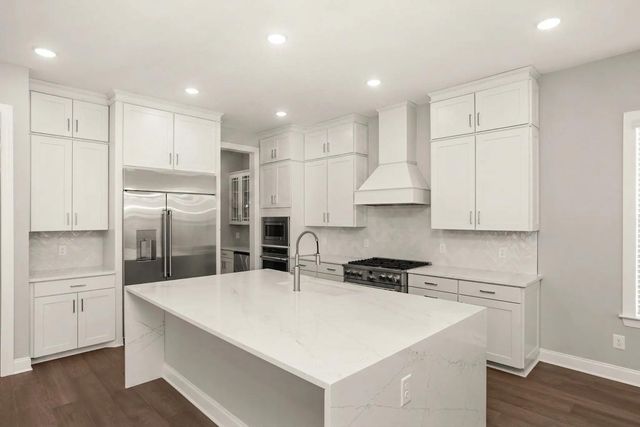 5970 Hunt Valley Drive, Spring Hill, TN 37174