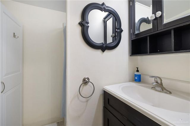 677 E Clam Circle, Port Isabel, TX 78578